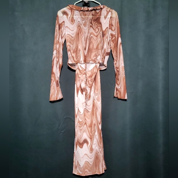 NWOT Dolls Kill New Pink- 2 Pc- Backless Dress and Ruffle Cardigan Set-Sz Medium - Picture 6 of 9